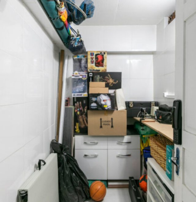 1 (27)
